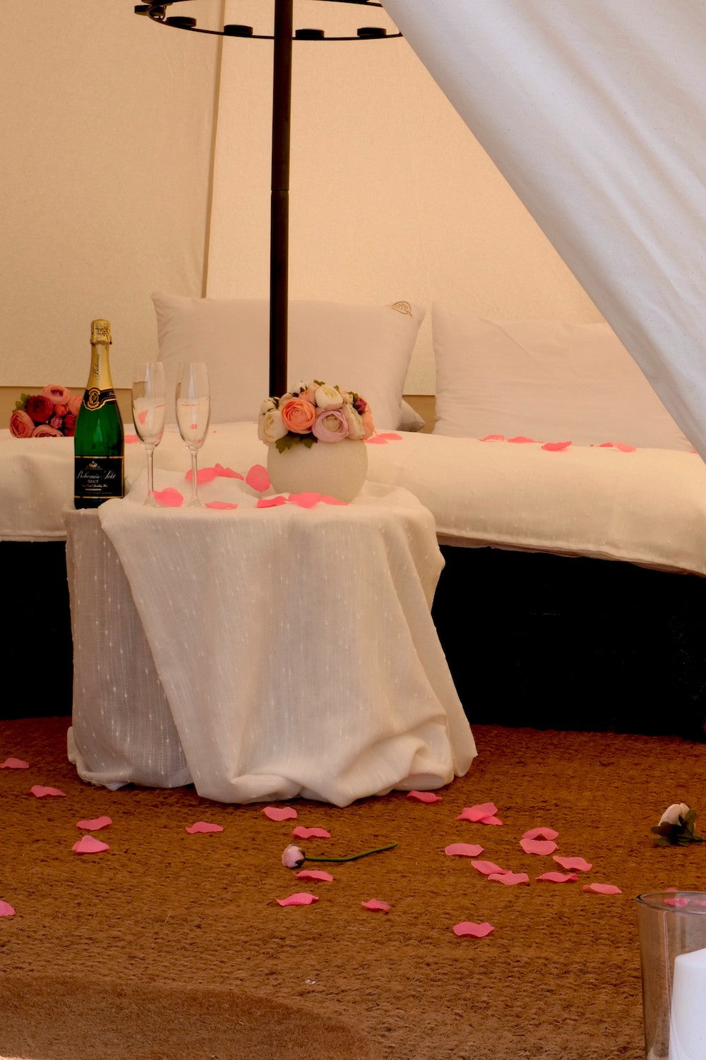 Svatební glampingový stan