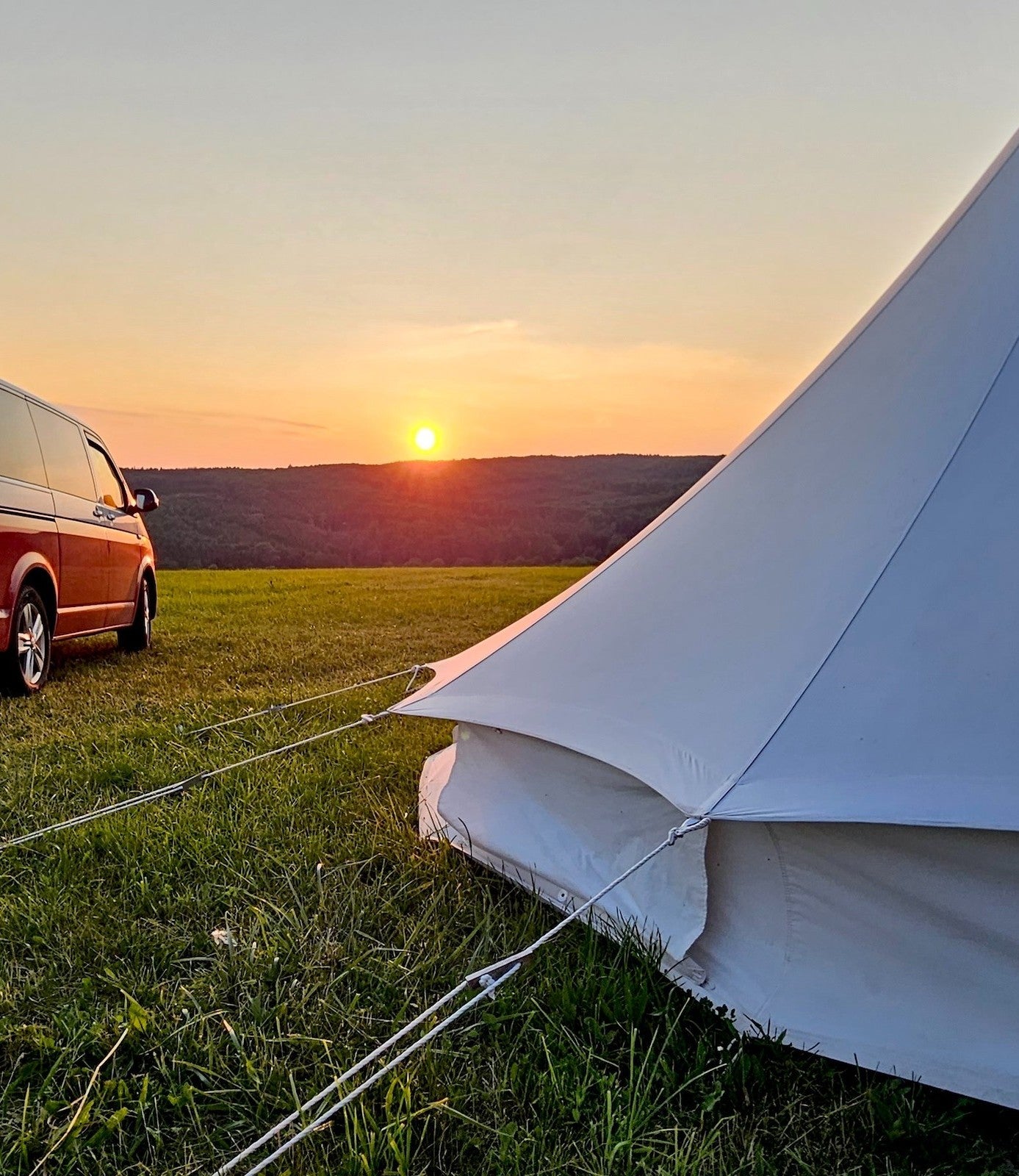 Stanovy hotel nezávazná poptávka na pronájem stanů main banner_mobile