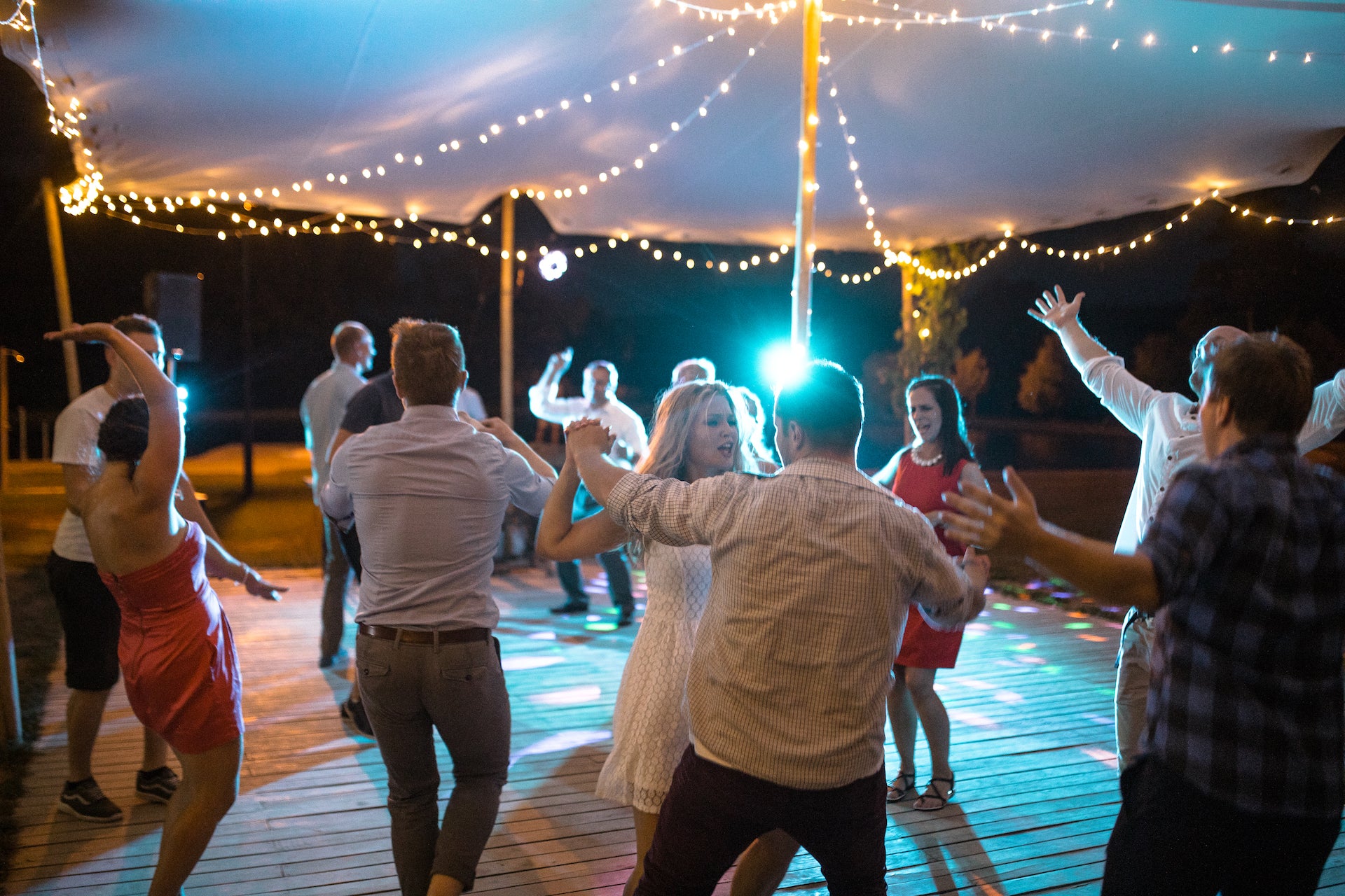 Svatební beduínský strečový stan s osvětlením