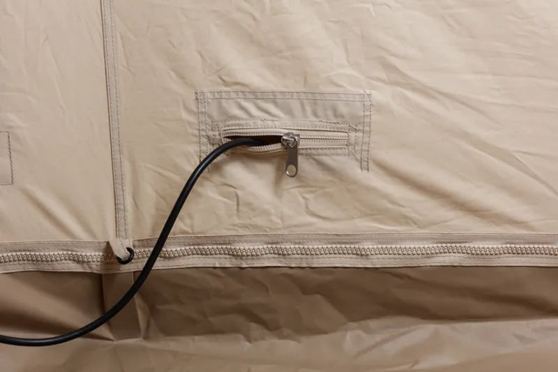 Odolný moderní glampingový stan řady Sibley APEX Panorama vhodný pro komerční celoroční glamping_12